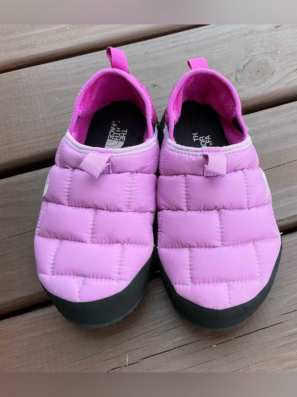 The North Face Kids Pink Quilted Slip-On Slippers 🌸